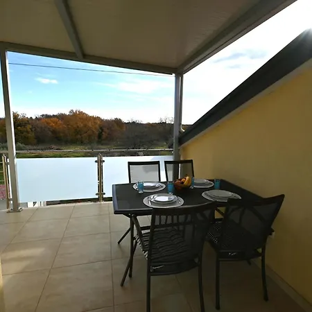 Silos Apartman Dajla