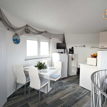 Silos Apartment